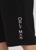 Шорты мужские летние Only Man черные удлиненные с большой светло-серой вышивкой внизу Шорты мужские летние Only Man черные удлиненные с большой светло-серой вышивкой внизу