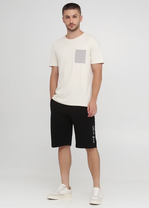 Шорты мужские летние Only Man черные удлиненные с большой светло-серой вышивкой внизу Шорты мужские летние Only Man черные удлиненные с большой светло-серой вышивкой внизу