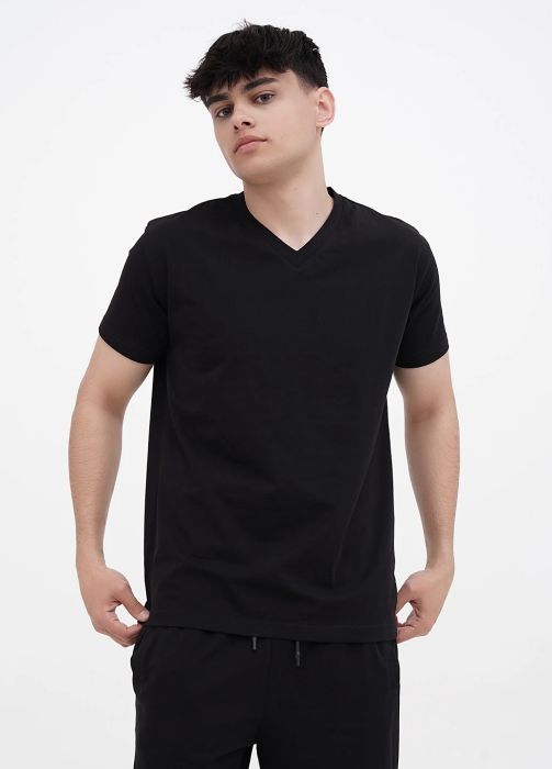 Футболка чоловіча V-горловина Only Man чорна з чорним логотипом ззаду